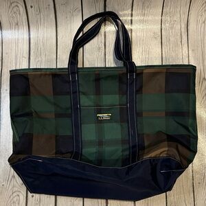 L.L. Bean Green plaid tote bag Everyday lightweight tote nylon